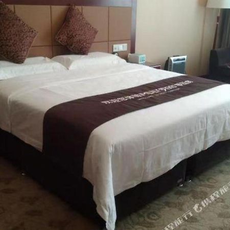 Qingdao Chengyang Detai Hotel Exterior foto