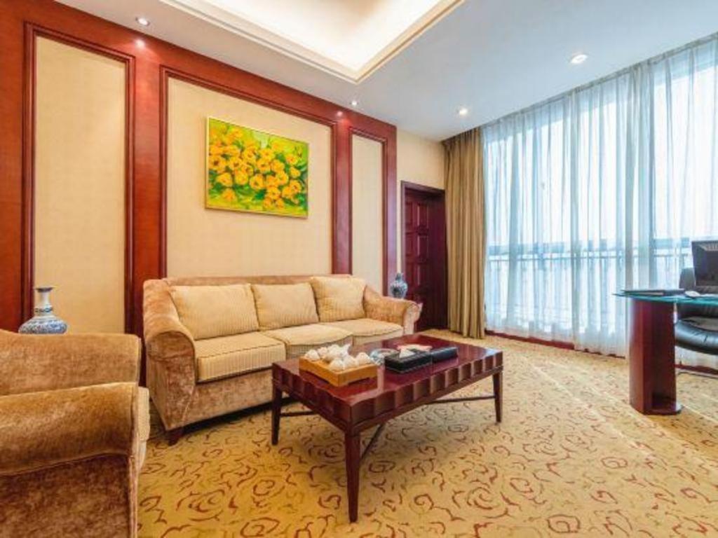 Qingdao Chengyang Detai Hotel Exterior foto